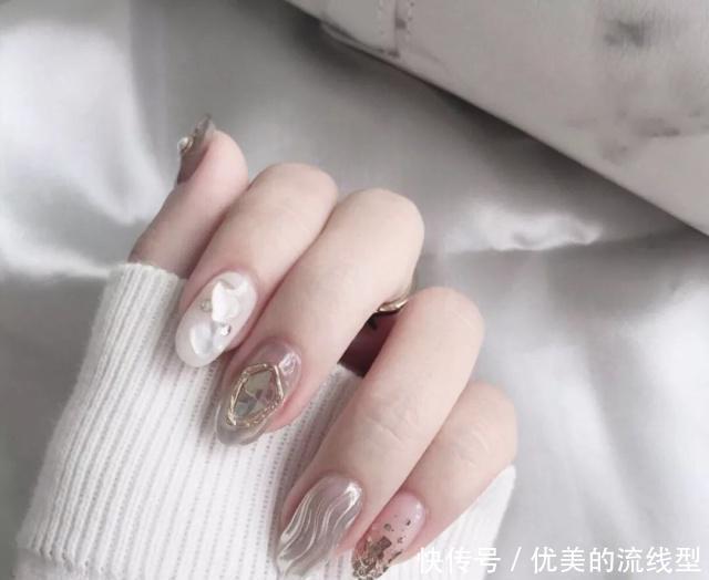 银色|5款水波纹美甲,做这条街上最靓的小仙女,赶紧做起来