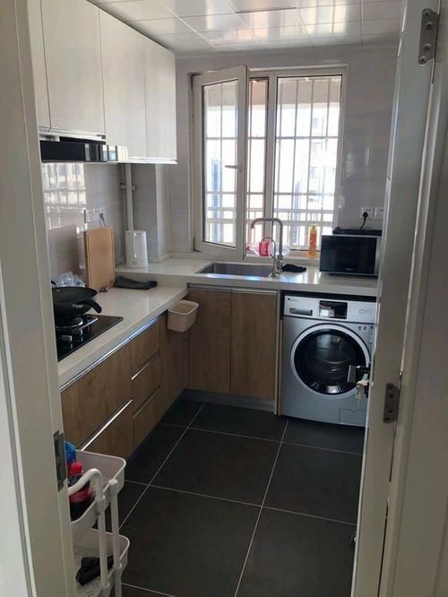 横梁|见过最奇葩的装修,洗衣机放厨房,餐厅上悬横梁,客厅采光靠卧室