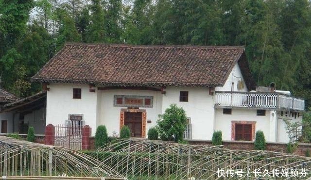 农村|子女户口迁出农村，父母留下的农村土地和宅基地，还能继承吗？