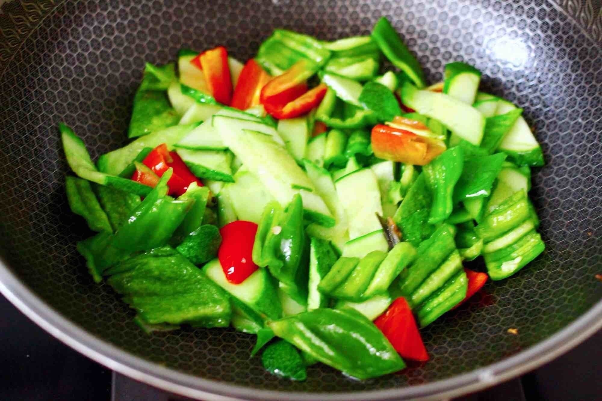 晚餐我迷上吃这菜,连吃了15天,去油腻排黑宿便,衣服穿回S码