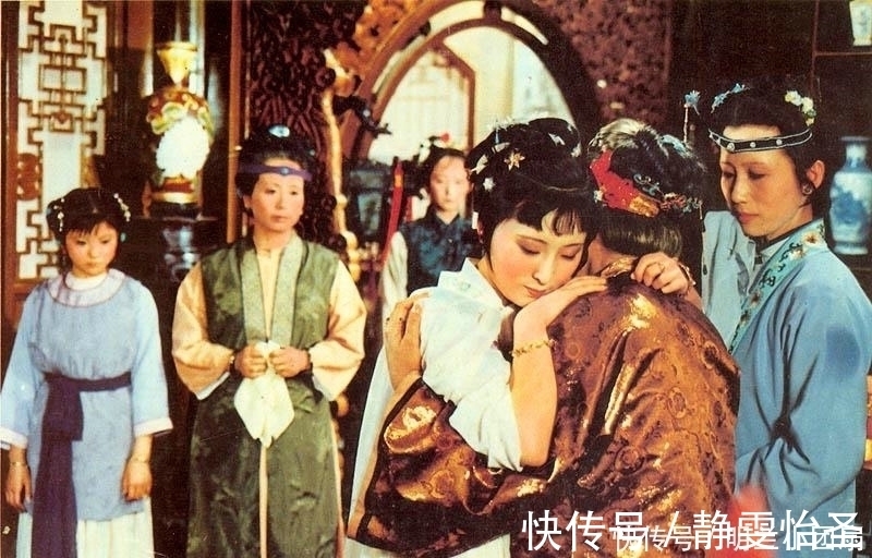 薛宝钗|红楼梦:十二钗中林黛玉和薛宝钗谁排名第一,看她们生日就明白了