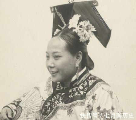 容貌|清朝有钱人的太太并不是貌美如花,看看真实的容貌