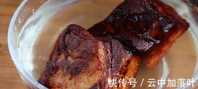 怪不得宴席上扣肉那么美味原来有技巧的,学好给亲人做!