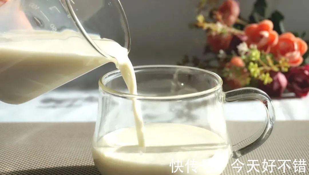 宝宝光吃不长个？换个做法营养翻倍，补钙又补锌，出锅一碗不够吃