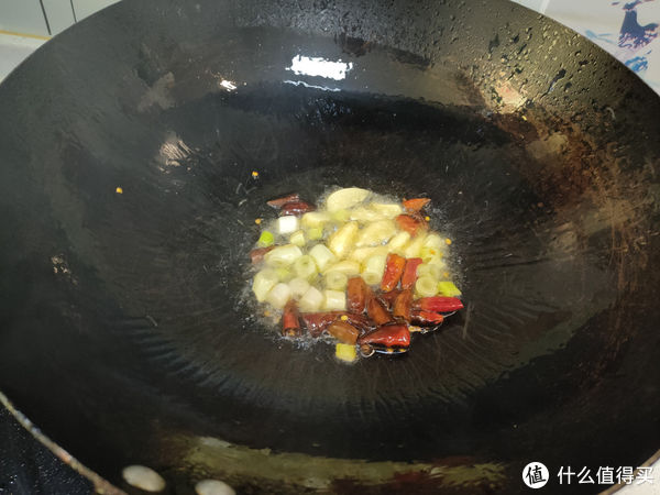 炒豆芽最忌直接下锅,大厨教您一妙招,豆芽不出水、脆爽又入味