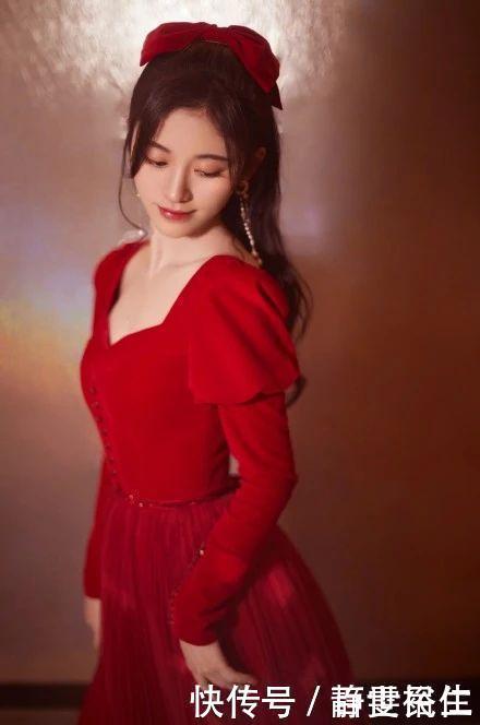 技巧|教你三招打造女神级别高马尾!第一种现在正流行,最后一种要技巧