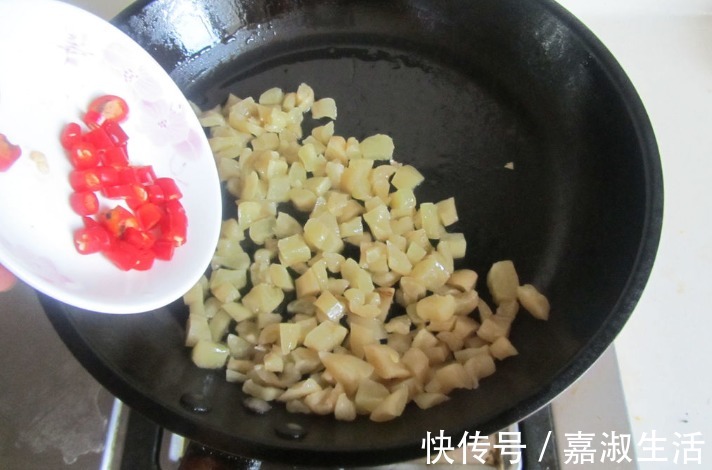 毛豆米|夏天胃口差就吃它,每天取一点炒着吃,给身体做个“大扫除”