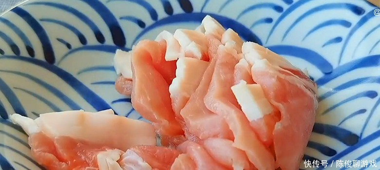 土豆片这样做太好吃了,学会用它来招待客人,比红烧肉还受欢迎