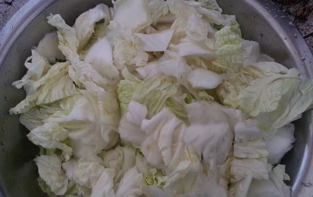 白菜|醋溜白菜这样做更美味,解馋开胃有营养,白菜脆嫩可口超下饭