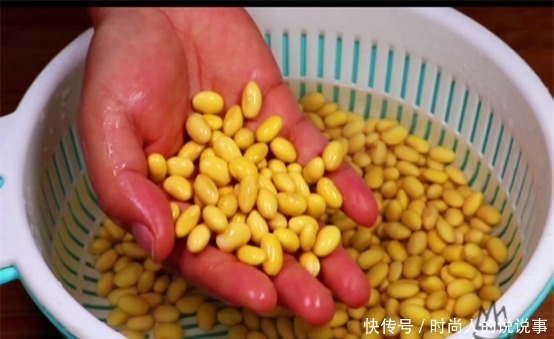 打豆浆时，黄豆只用水泡就错了！大厨学会这一步，豆浆又香又浓