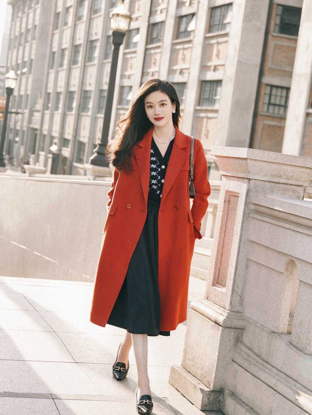 打底衫 临近新年!别再穿松垮无形的单品了!这几件干练又保暖的衣服,最好看