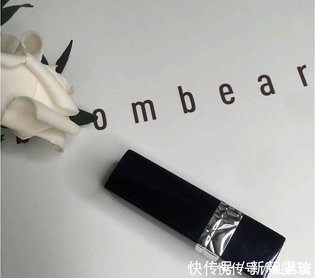 小姐姐|很温柔日常的口红推荐:快速提亮肤色,让妆容更自然显温柔!