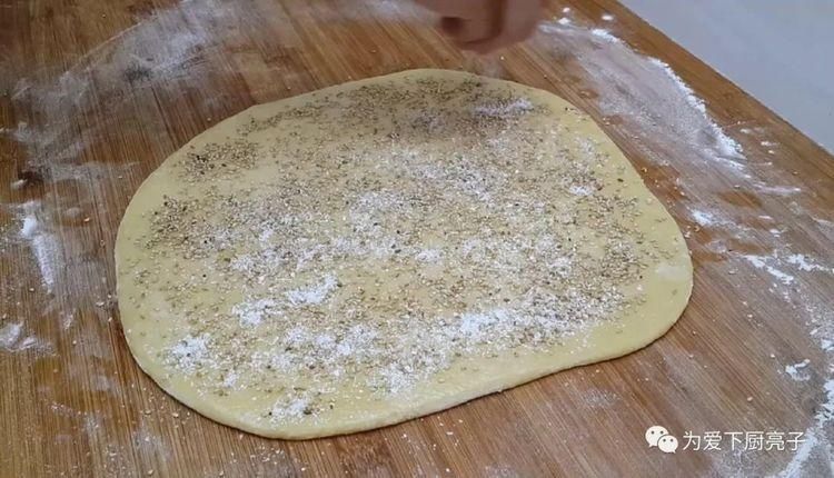 我家油条从来不发面,切一切锅里一炸,松软又香甜,越嚼越舒服