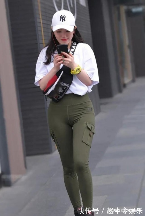 打底裤 低调美丽的打底裤美女,修饰出完美身材,彰显自然美!