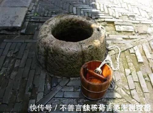 上联!千古绝对! 上联 井小却可吞日月, 下联经典到爆!