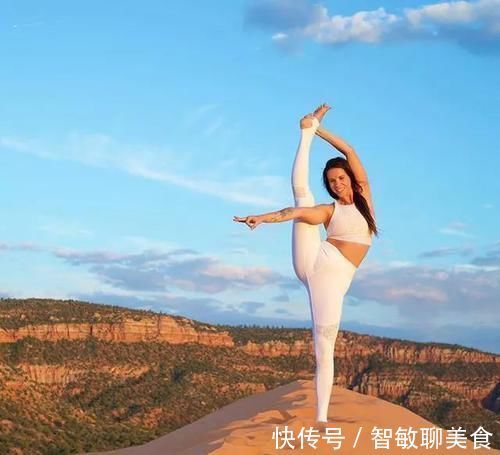 地面|怎么像她一样练出引以为豪的好身材?从这7个动作开始