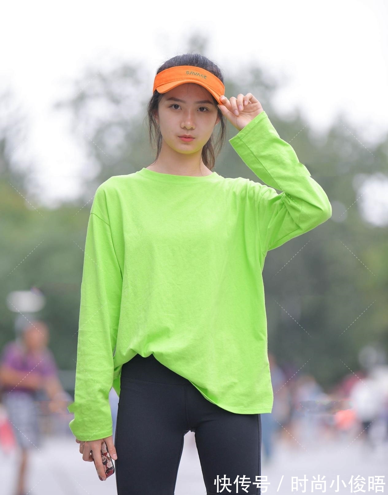 链条包 高个子女生，用五分裤搭配出又帅又A的感觉