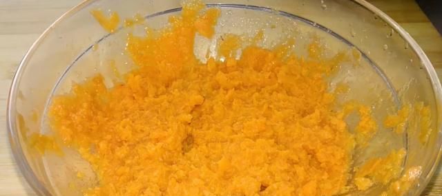 早餐很简单的做法，营养均衡又好吃，女儿每次点名要吃她