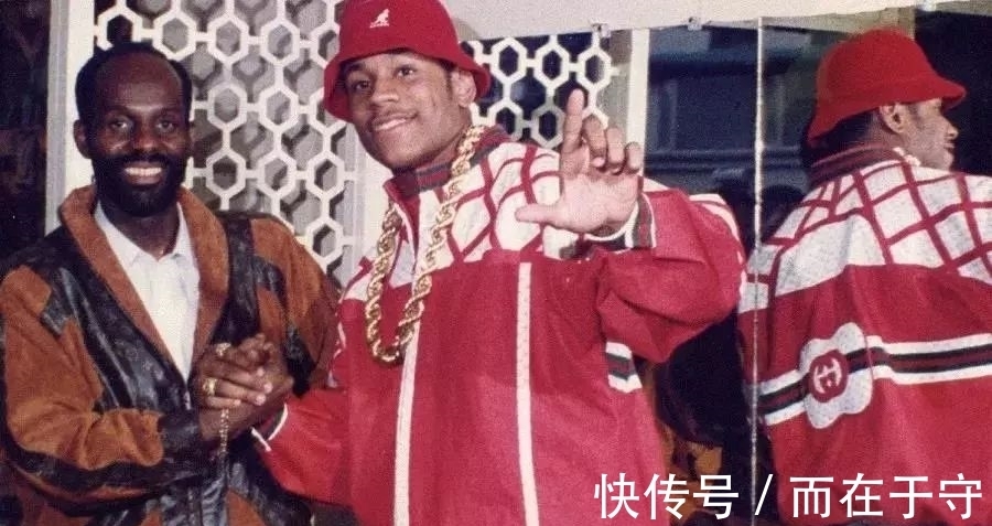 潮流 潮流大神最爱干的事就是把LV、Gucci和爱马仕剪碎做成“假货”？