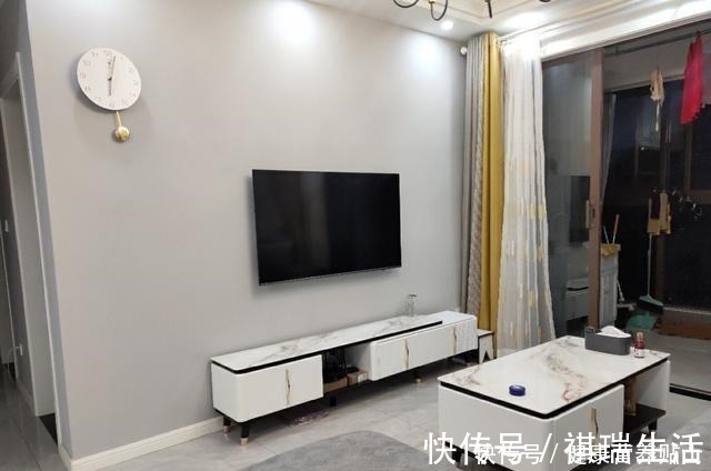 屋主|新房入住一个月，入户鞋柜非常实用，不做电视墙家人很满意，晒晒！