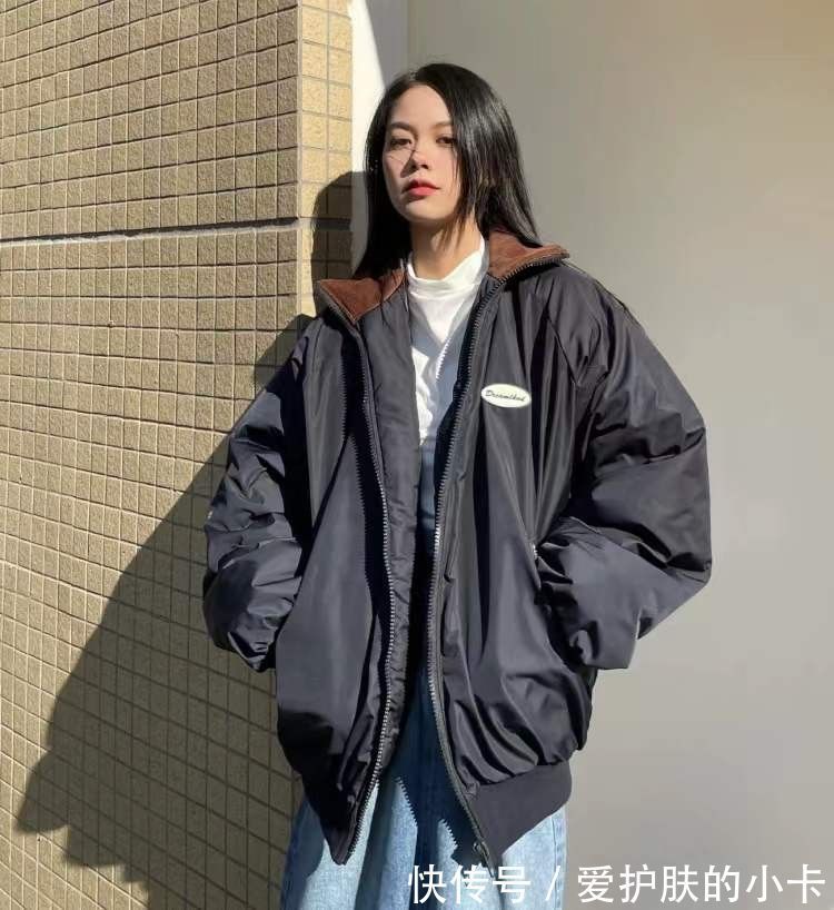 冬天过完了才发现,夹克还是这么穿更好看,时髦帅气还保暖