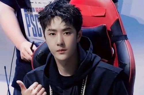 大神|街舞来了,王一博:教我跳什么我都可以跳,态度还是那般谦逊