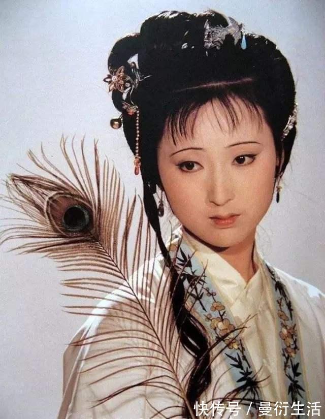 黛玉@林黛玉为什么能二两月钱活成富豪,随手赏人不眨眼?这么有钱?