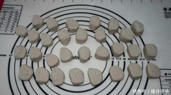 芋头|教你做这款饺子: 不用面粉不用擀皮! 滑溜溜! 一口一个!