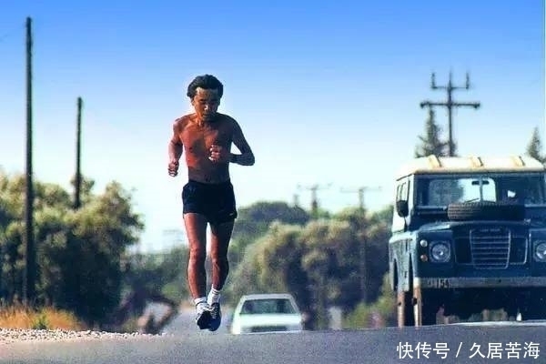 村上春树|村上春树：喜欢独处的人，人生截然不同，时间越长越明显