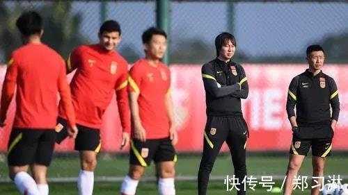 李铁|上海媒体做出争议报道:李铁遭重大打击,球迷吐槽声一片
