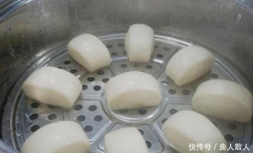 中筋面粉|为何馒头蒸好了,开锅后有些馒头会缩回去成死面原因竟如此简单