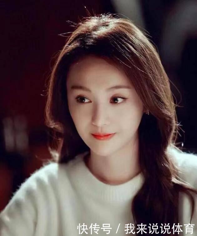 发型最能彰显气质,短发具有辨识度,长发“斩男”又温柔