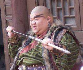 郭芙!神雕后传:郭靖首级悬挂城门之上,小龙女被睡,杨过闭关成为剑神