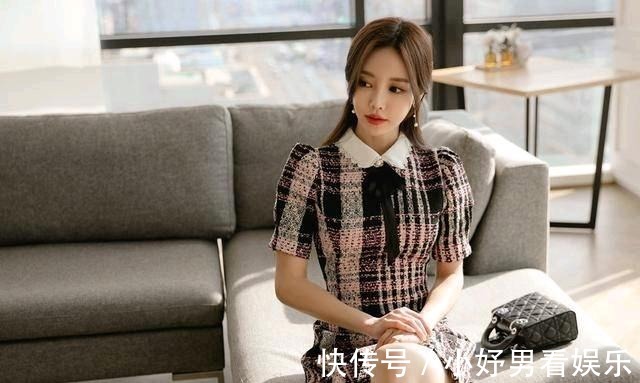 条纹|娃娃领条纹亚麻连衣裙，俏皮又成熟的穿搭！