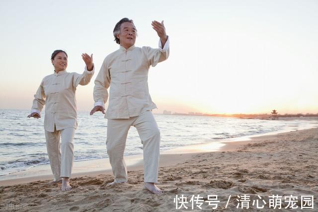 bmj|柳叶刀证实:挥拍运动能降低47%死亡率,跑步、游泳都比不上