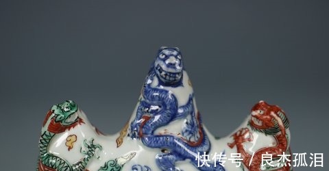 瓷雕#清代,瓷雕龙纹笔架