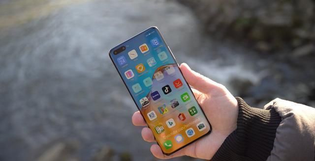 iPhone11|为何宁愿买iPhone11，也不买华为P40Pro网友评论一针见血