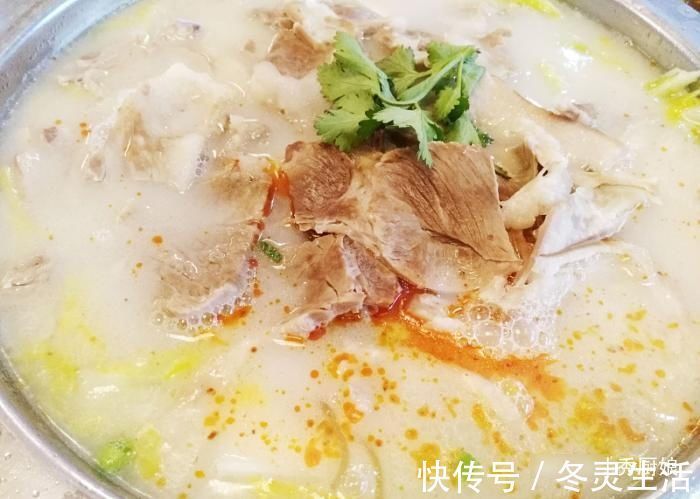 炖羊肉时,记得放“1白2黄”,羊肉鲜嫩软烂,汤浓味道鲜,无膻味