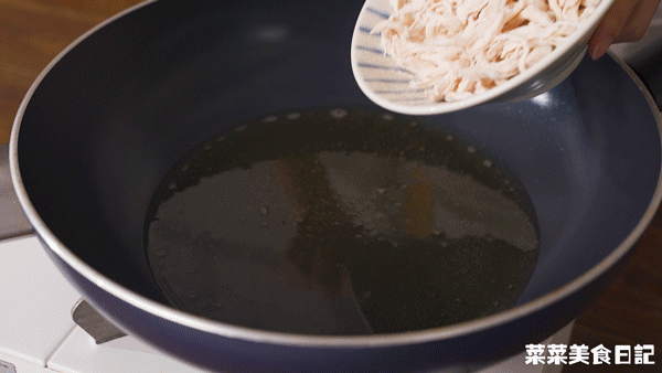 上过春晚的家常菜，10元一大盘，干香酥韧真上头