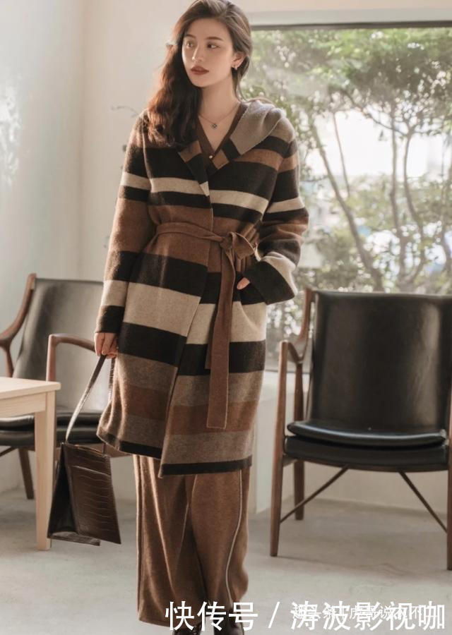 时尚博主的4套秋季穿搭,优雅简约又高级,谁穿谁是时髦精
