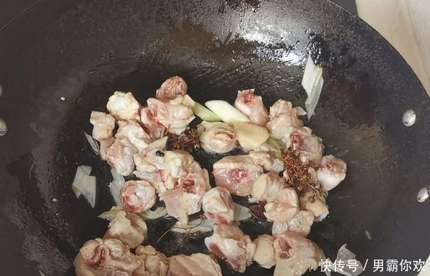 这菜不能隔夜吃,放冰箱也不行,家有老人要注意,早知道早受益!