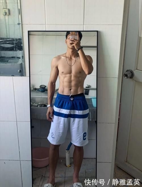 小哥|擁有八塊腹肌人魚線的體育生，網友：不爭氣的眼淚從嘴角流了下來