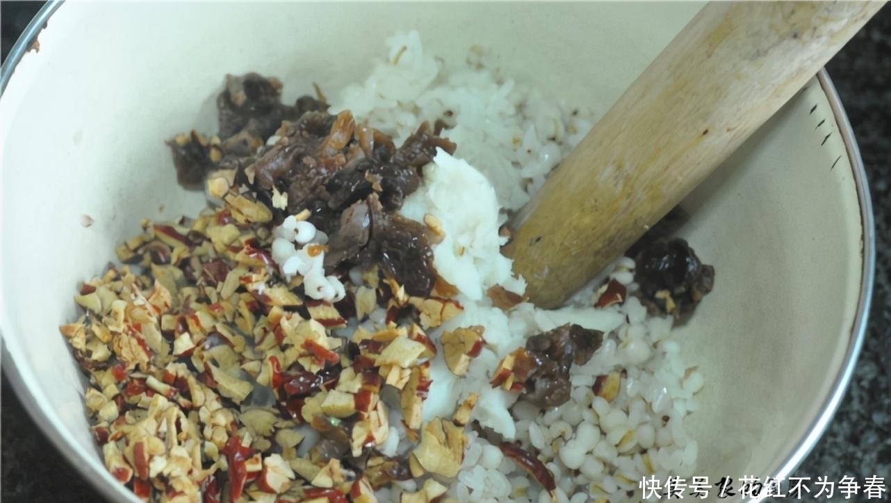 薏米|冬天进补,光吃红枣可不行,早餐多吃它,对女人特别好!