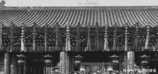 观音菩萨|慈禧喜欢拍照,为何这个人,在慈禧照片出中出现的次数最多!