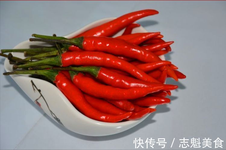 干碗|夏天豆角这么做，好吃到让你不想停下筷子，补钙补钾，比肉还好吃
