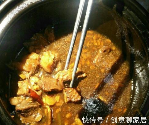 炖牛肉时,久煮不烂?汤中加“1物”,牛肉快速软烂,百吃不腻