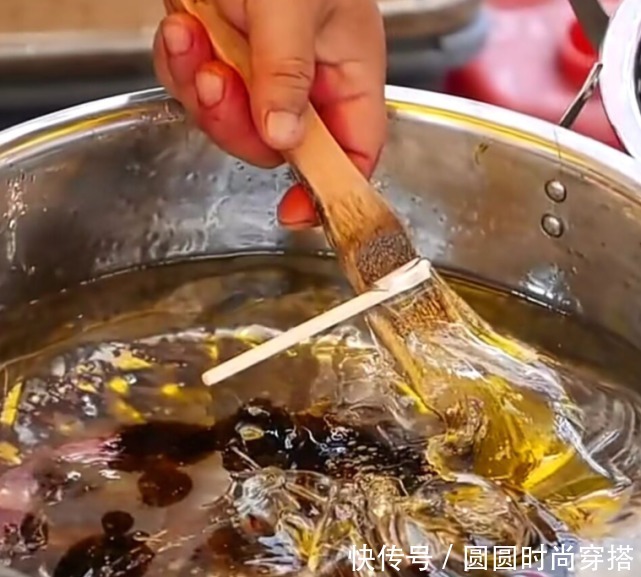 水果|日本街头的水果麦芽糖,用麦芽糖裹着水果来吃,你们有没有吃过