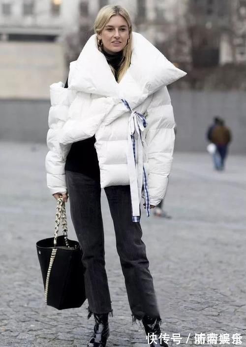 裤装 最近流行一种穿法,叫“短靴+长裤”,显高显腿长,很适合小个子