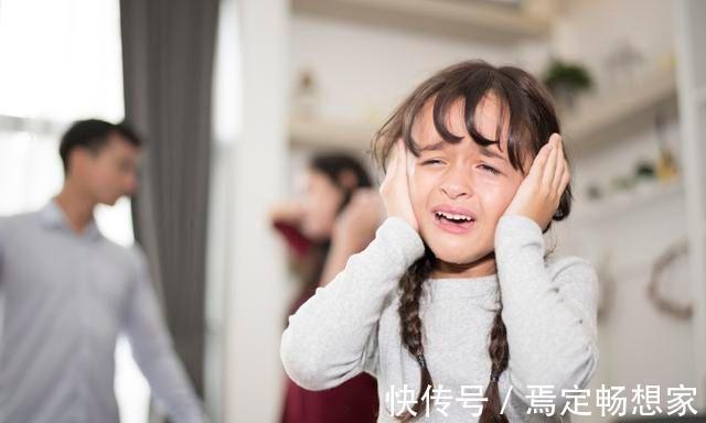 啃小族|原生家庭最怕3种“有毒”的父母,娃活得没自尊,长大后难有出息