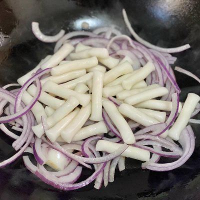 韩式辣炒年糕肥牛要美味,还是得这样吃才满足!